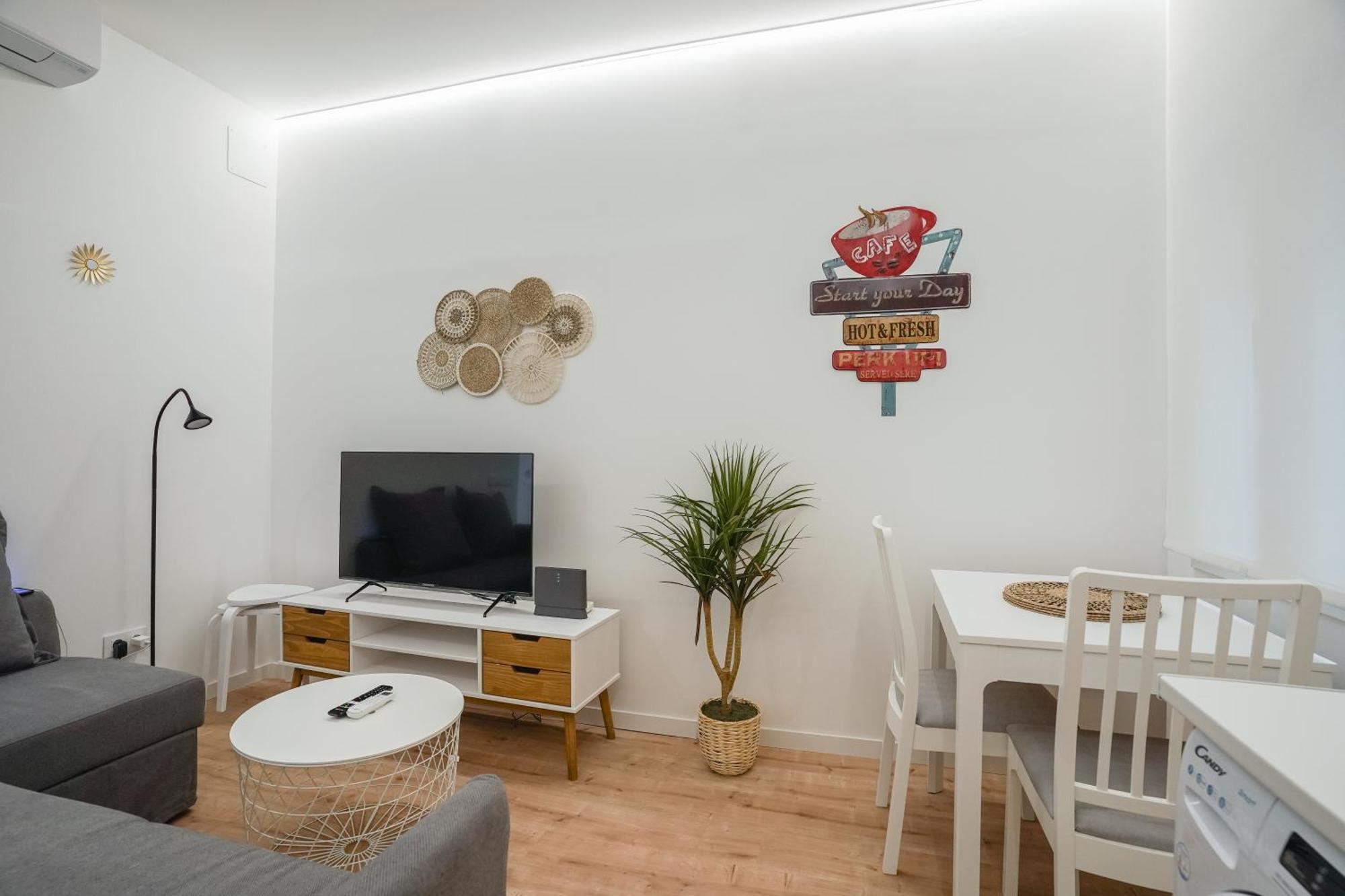 Cozy And Modern-1Bedroom 1Bathroom-Delicias Madrid Exterior foto